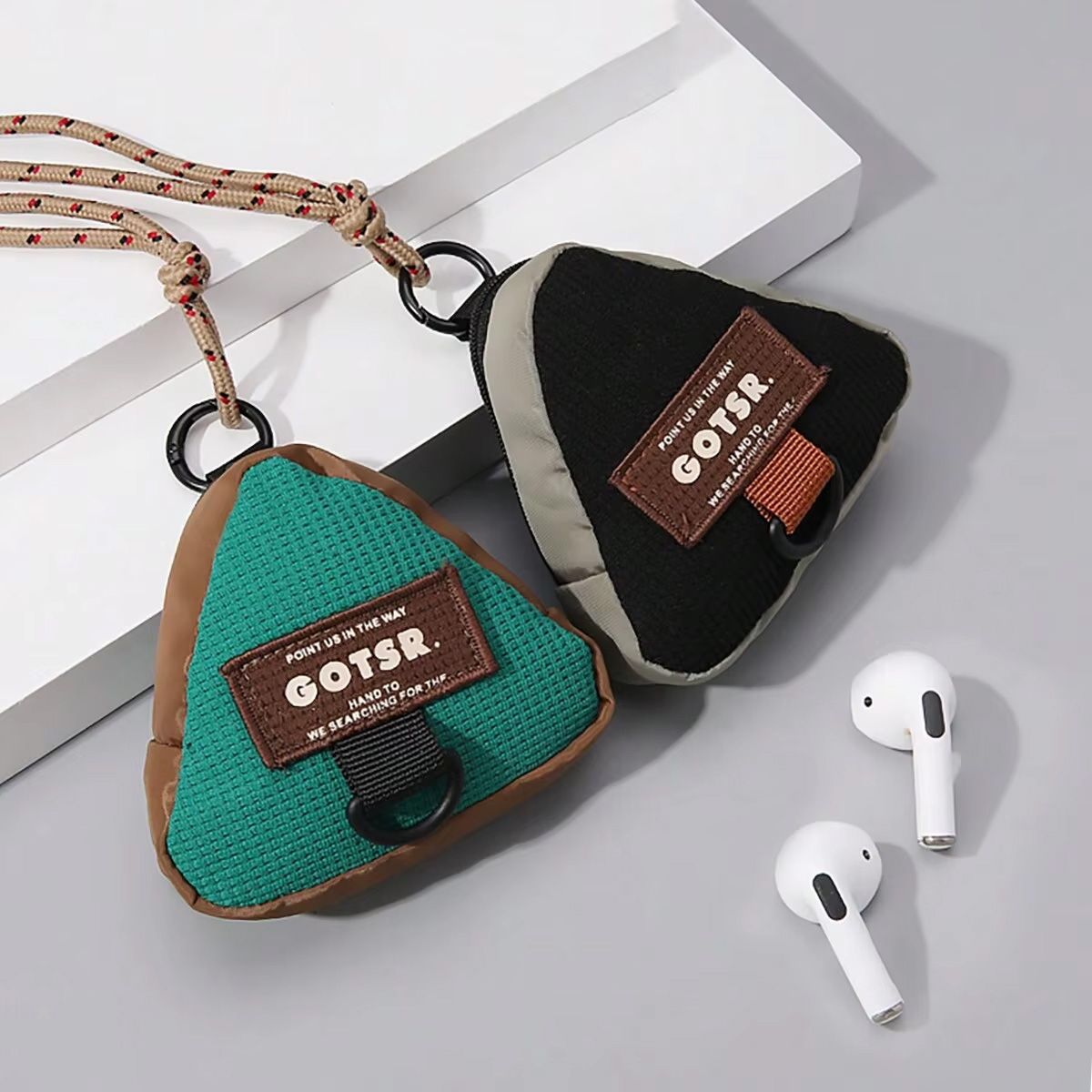 1Pcs Portable Mini Triangular  - Travel Accessories Jewelry ulasan dan harga